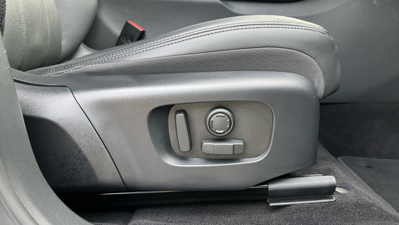 Land Rover Range Rover Evoque 2.0 D200 Dynamic SE 5dr Auto Diesel Hatchback